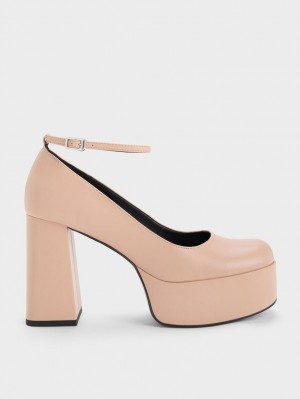 Charles & Keith Ankle-Riemen Plattform Pumps Beige | 786SFOJME