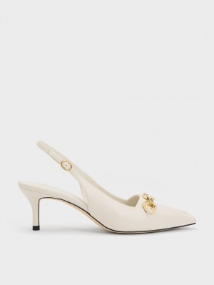 Charles & Keith Avani Chunky Chain-Embellished Slingback Pumps Weiß | 789KOTXVJ