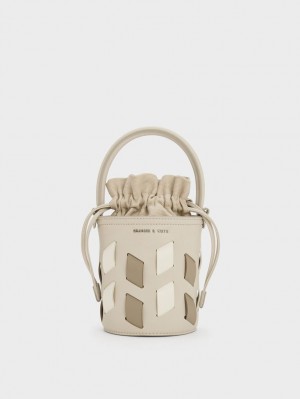 Charles & Keith Canvas Panelled Bucket Tasche Beige | 860SNVKHJ