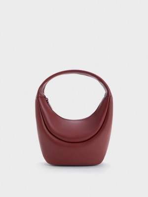 Charles & Keith Elongated Curved Hobo Tasche Rot | 641BMLOIS