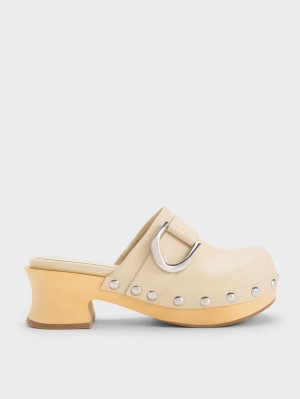 Charles & Keith Gabine Studded Leder Clogs Beige | 634CJAYMP