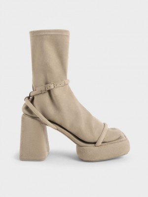 Charles & Keith Lucile Textured Calf Plateau Stiefel Beige | 249UTIASE