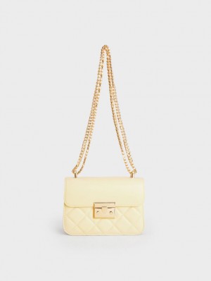 Charles & Keith Metallic Push-Lock Chain Crossbody Taschen Gelb | 862RUIJNE