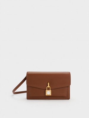 Charles & Keith Padlock Envelope Crossbody Taschen Schokolade | 460BHQTXI