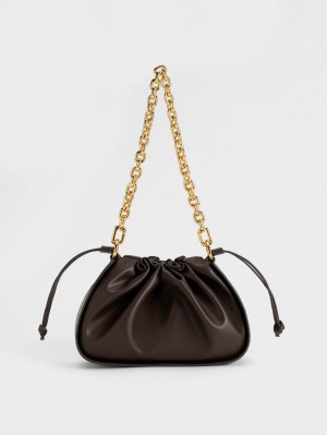 Charles & Keith Ruched Chain Handle Drawstring Schultertaschen Dunkelbraun | 381TVUPGB