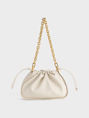 Charles & Keith Ruched Chain Handle Drawstring Schultertaschen Weiß | 913WQYTBC