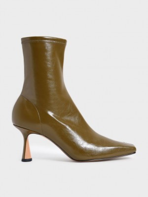 Charles & Keith Tapered Square-Kappe Stiefeletten Olivgrün | 632XRKMLS