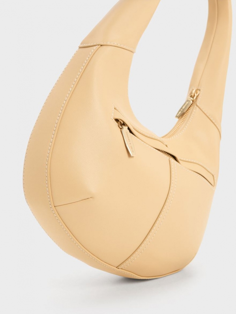 Charles & Keith Anthea Contrast-Trim Curved Hobo Tasche Beige | 325GVPLAJ