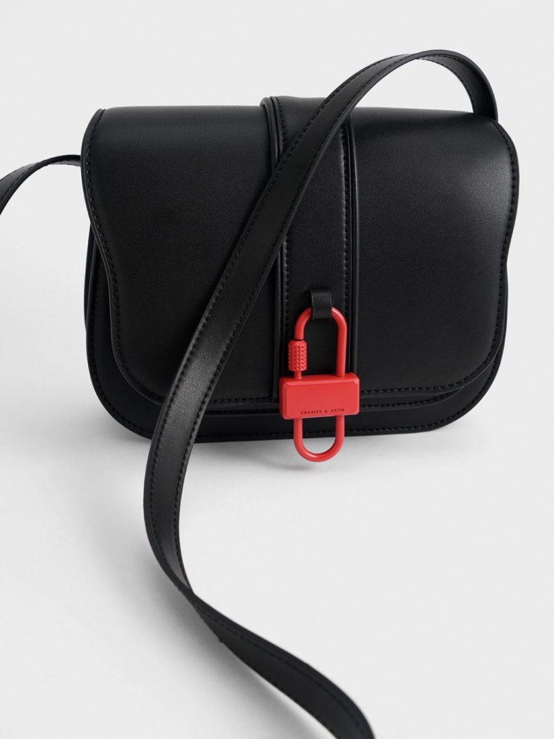 Charles & Keith Balta Padlock Crossbody Taschen Schwarz | 350AJNVYC