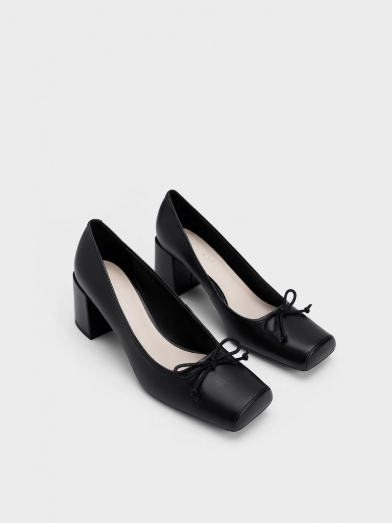 Charles & Keith Bow Square-Kappe Pumps Schwarz | 305QAKBIX