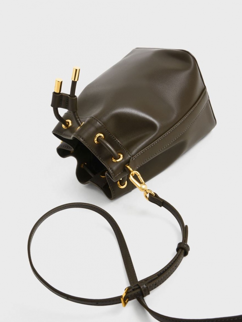 Charles & Keith Braided-Handle Drawstring Bucket Tasche Schwarz | 645HARWIM