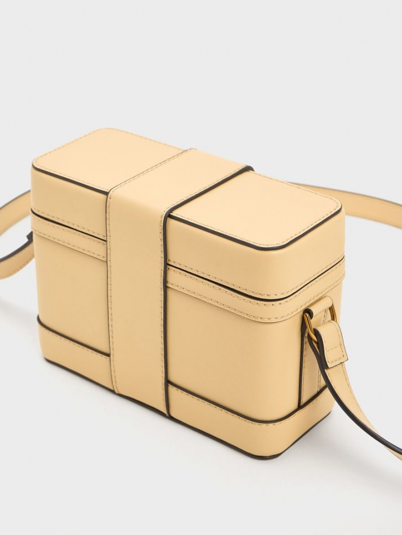 Charles & Keith Bronte Boxy Crossbody Taschen Beige | 053SEPRLV