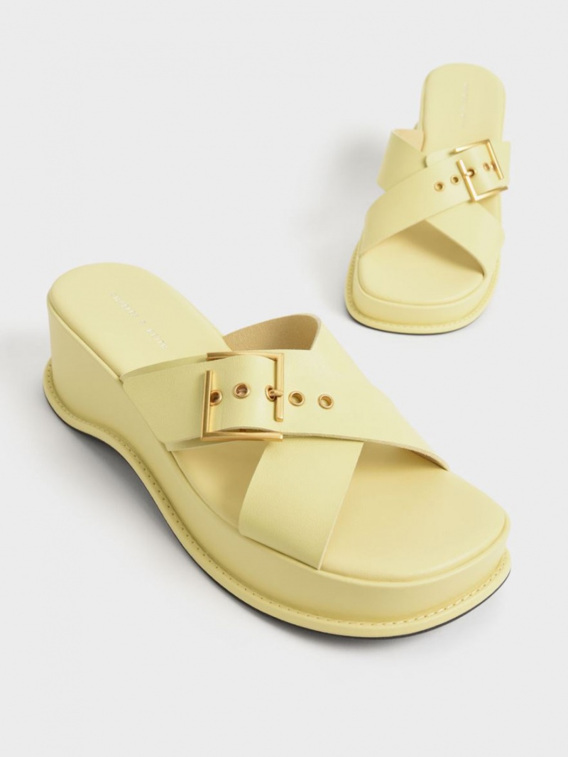 Charles & Keith Buckled Crossover Plateausandalen Gelb | 198FIQGYT