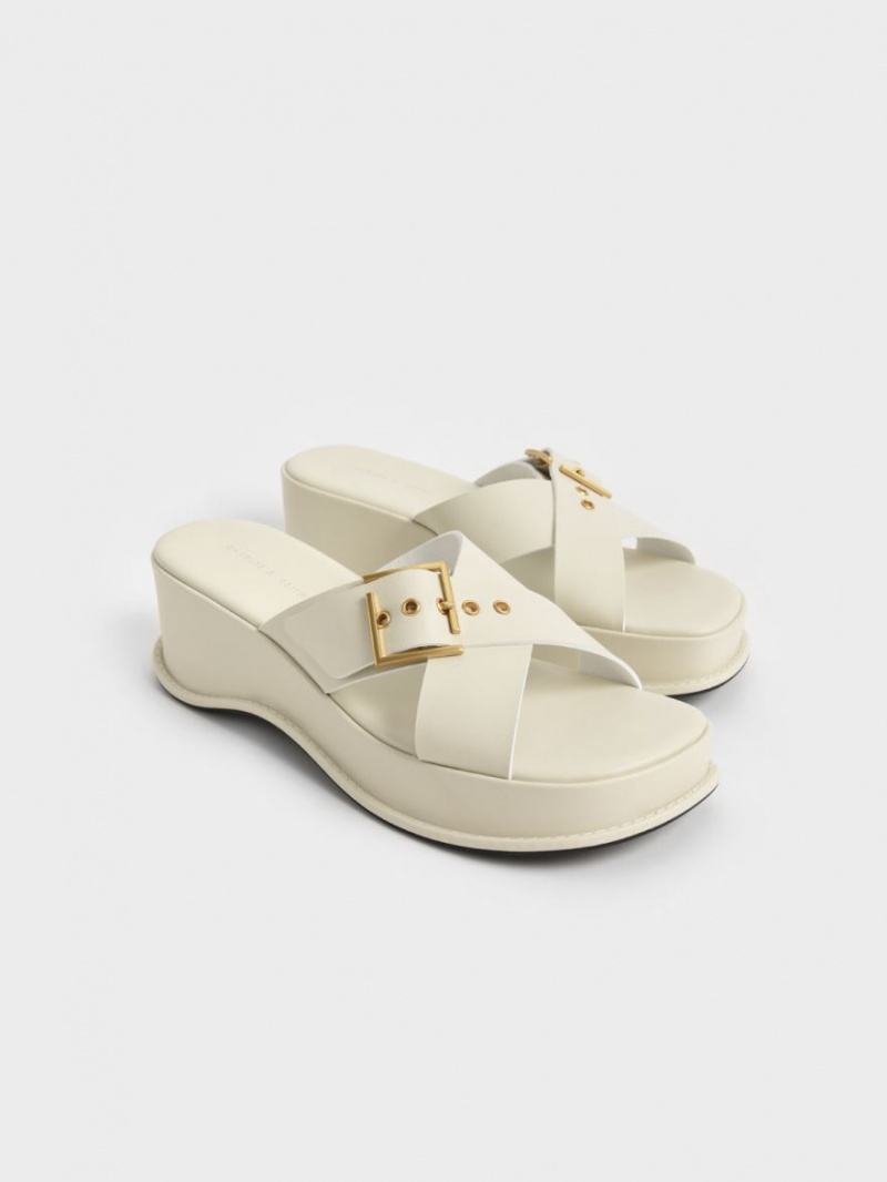 Charles & Keith Buckled Crossover Plateausandalen Weiß | 503UNLKGJ