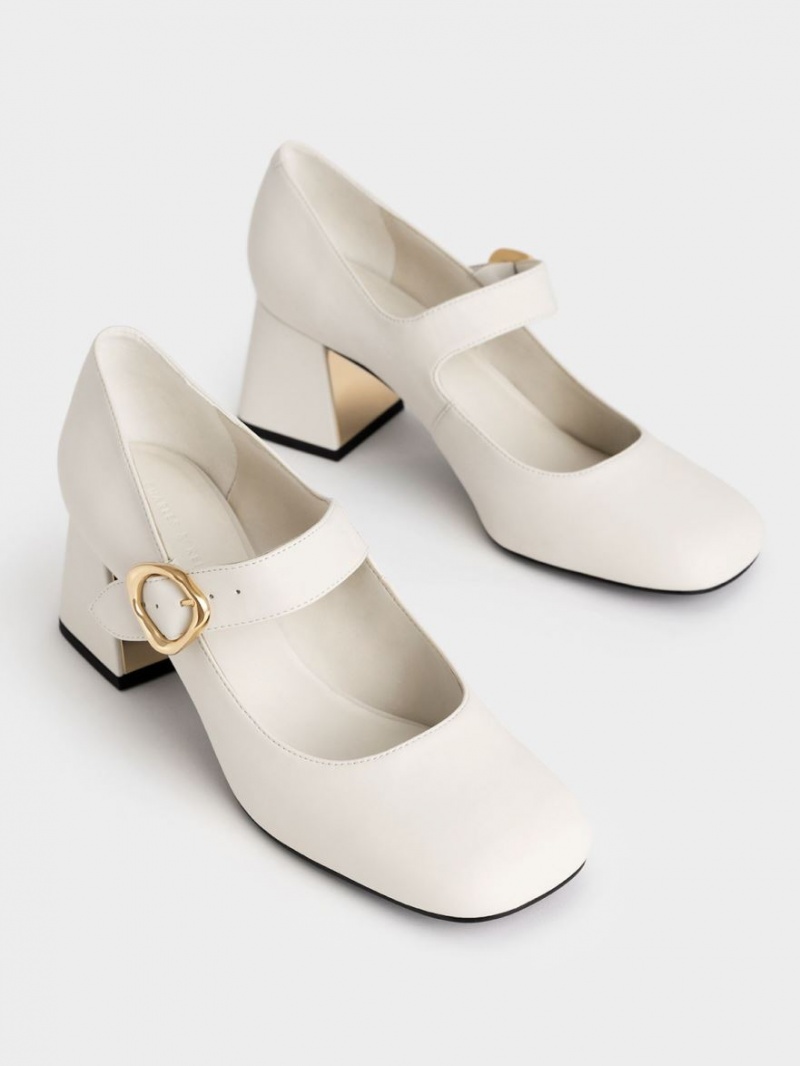 Charles & Keith Buckled Mary Jane Pumps Weiß | 685OMCVWB