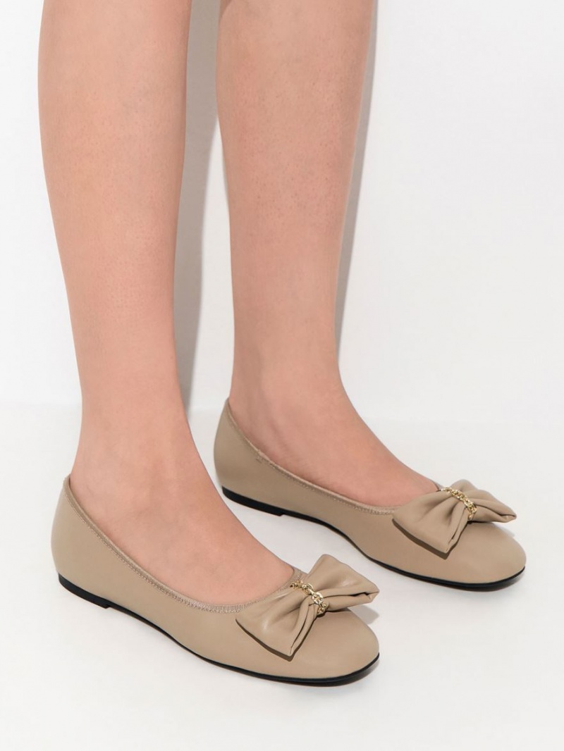 Charles & Keith Chain-Link Bow Ballerinas Beige | 763OFPCLN