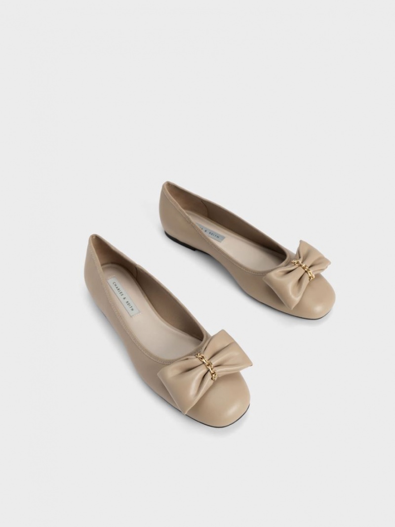 Charles & Keith Chain-Link Bow Ballerinas Beige | 763OFPCLN