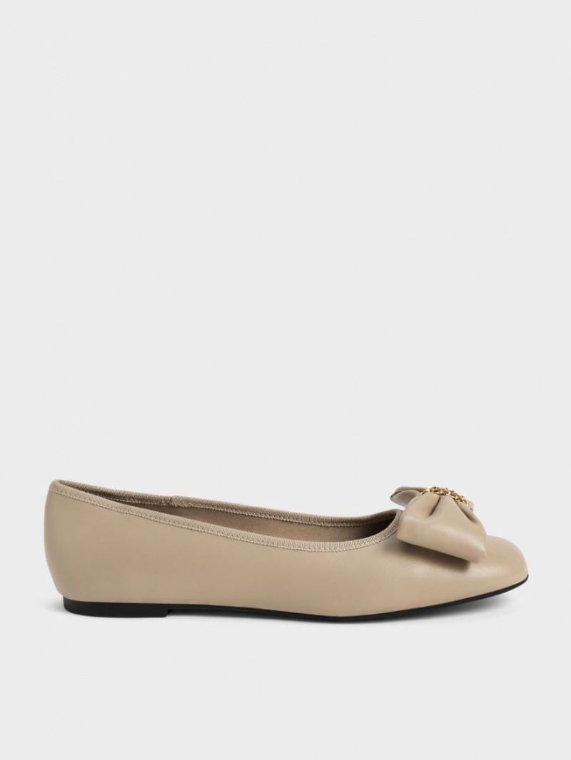 Charles & Keith Chain-Link Bow Ballerinas Beige | 763OFPCLN