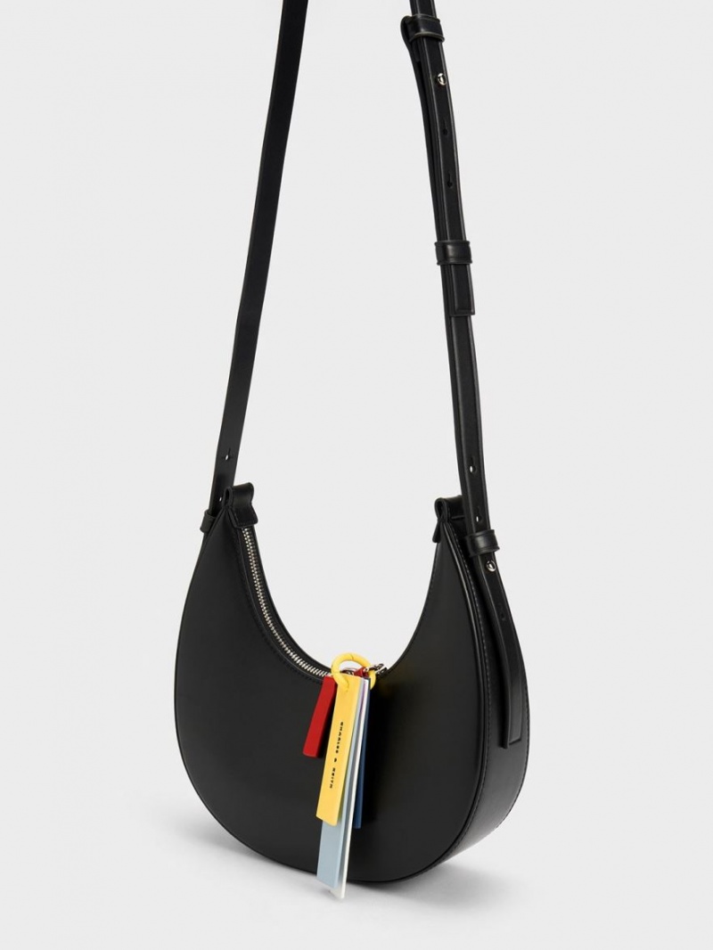 Charles & Keith Cockade Crescent Hobo Tasche Schwarz | 674IEUFHY