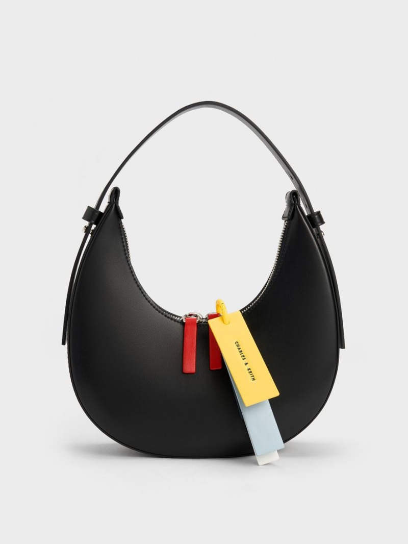 Charles & Keith Cockade Crescent Hobo Tasche Schwarz | 674IEUFHY