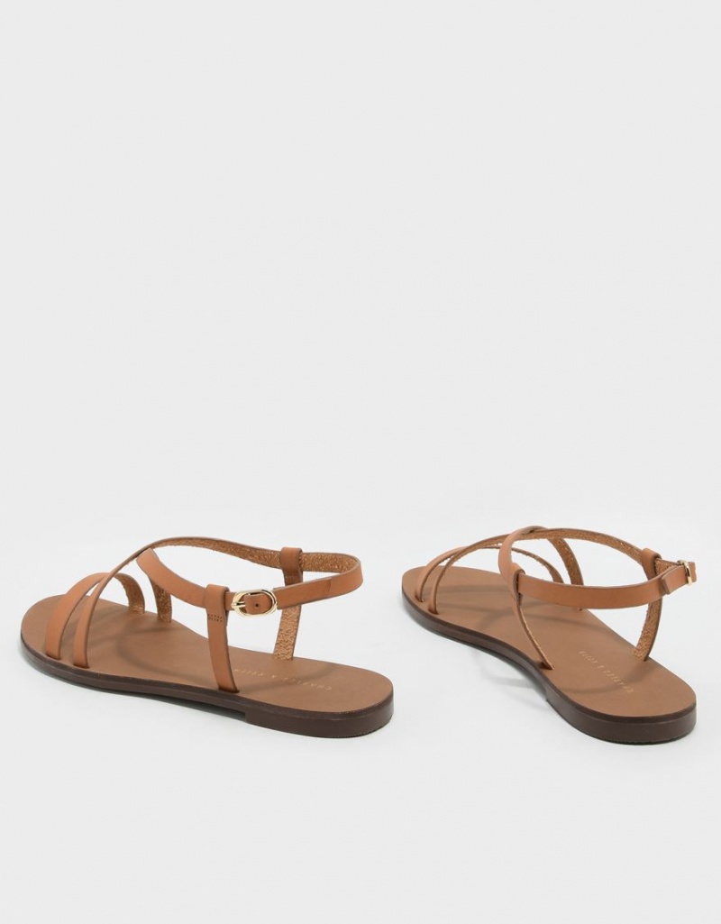 Charles & Keith Criss Cross Sandalen Flach Braun | 324MCOINX