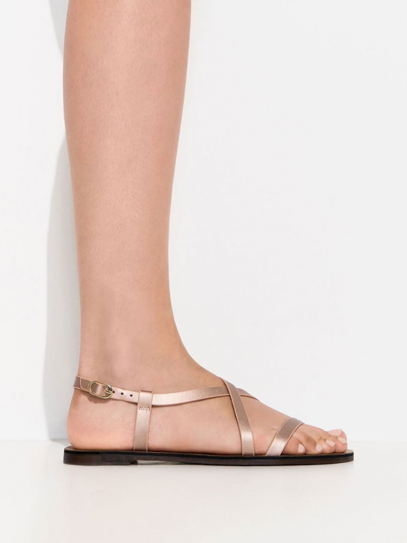 Charles & Keith Criss Cross Sandalen Flach Gold | 915FPAQBY