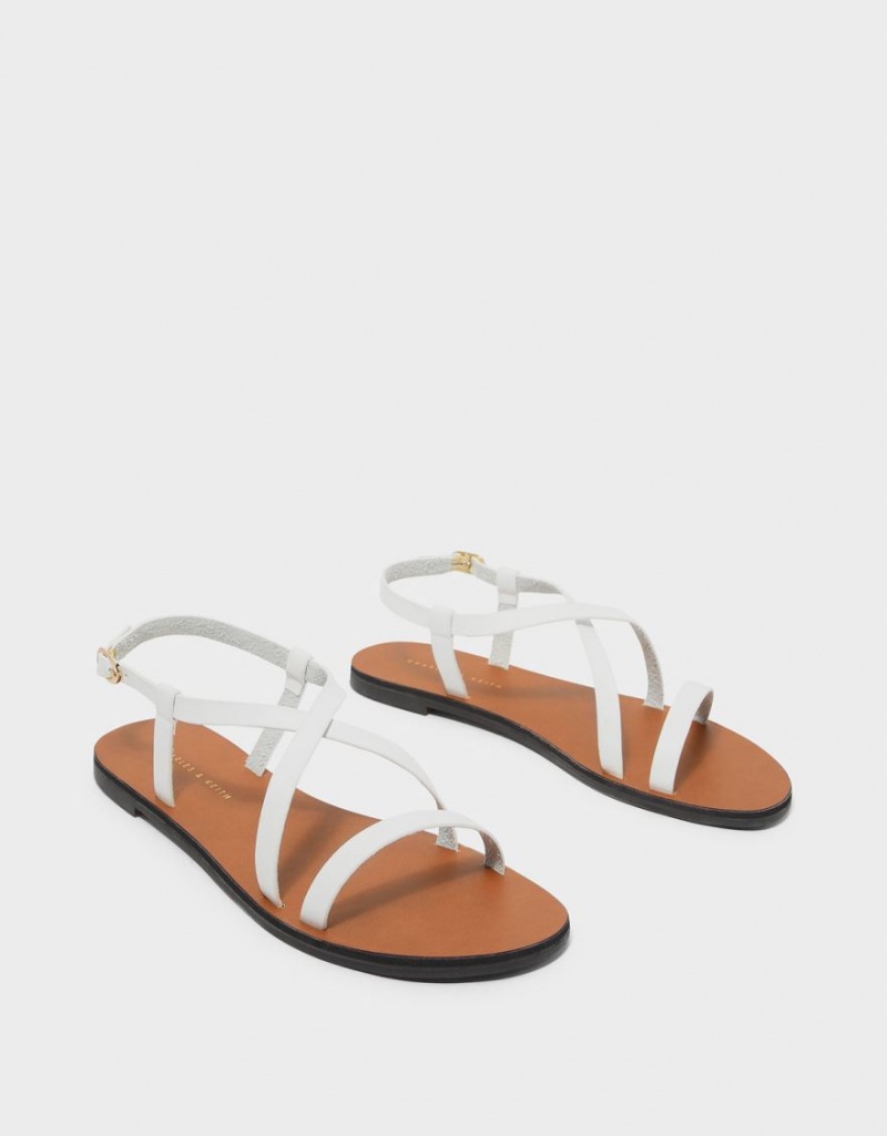 Charles & Keith Criss Cross Sandalen Flach Weiß | 843FJSRVO