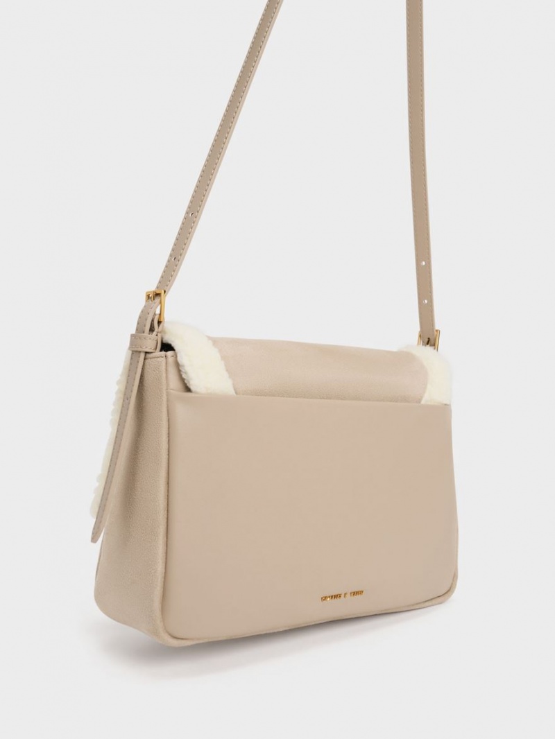 Charles & Keith Daki Fur-Trim Belted Trapeze Schultertaschen Beige | 064HDECSO