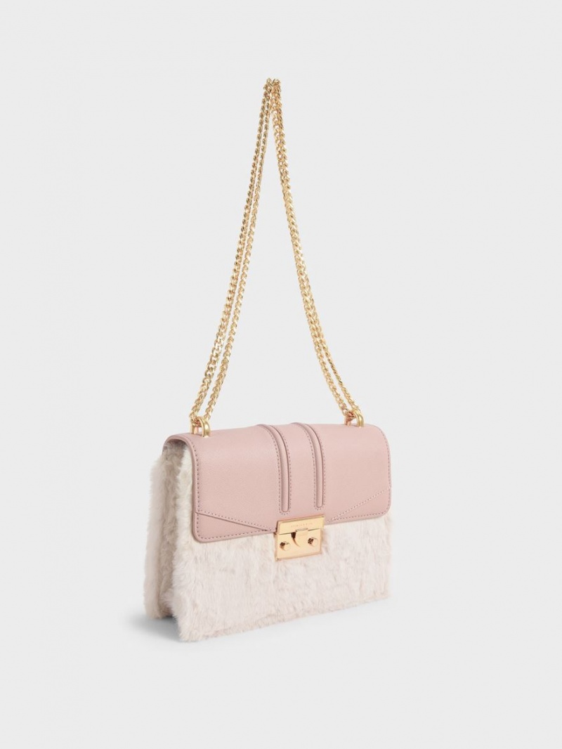 Charles & Keith Furry Push-Lock Schultertaschen Rosa | 941VHMWST