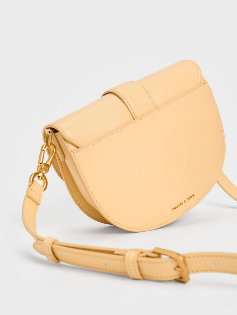 Charles & Keith Gabine Satteltaschen Beige | 839SLYFZQ