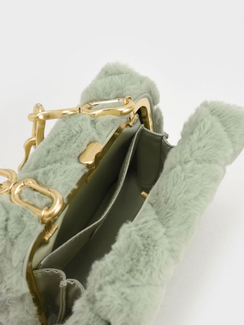 Charles & Keith Gemma Chunky Chain Handle Furry Gesteppt Boxy Crossbody Taschen Mintfarben | 063DEBIHQ