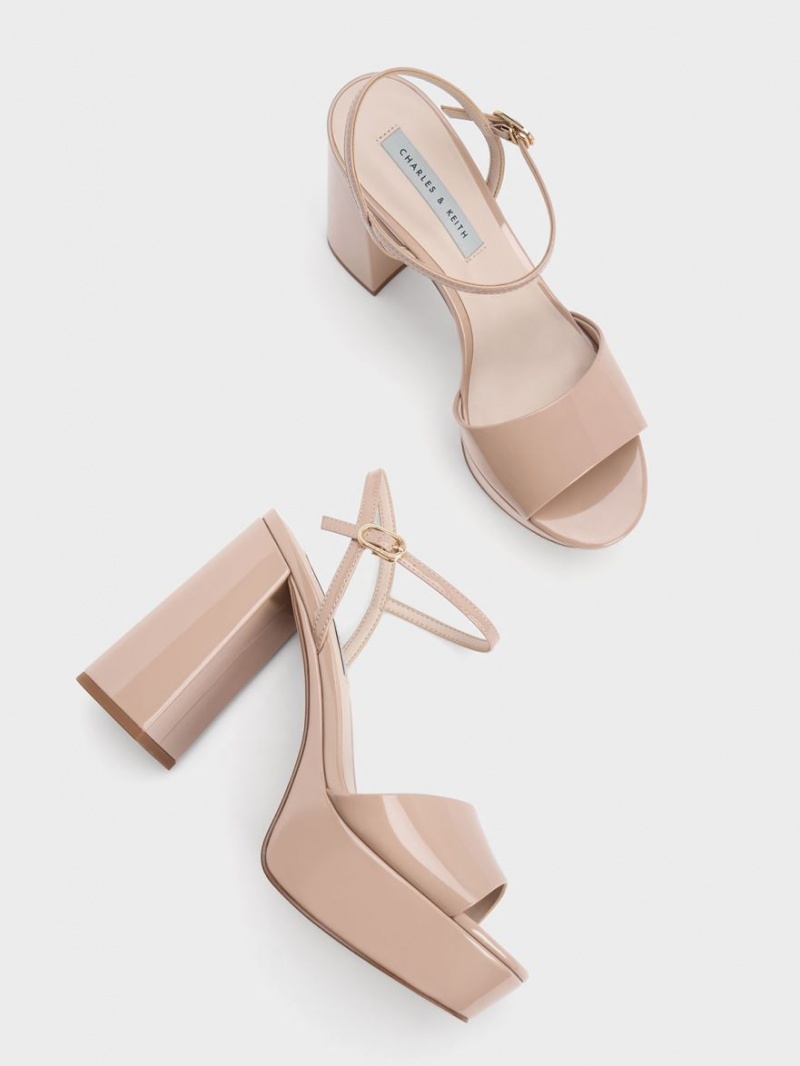 Charles & Keith Halle Peep-Kappe Lack Plateausandalen Beige | 854RDFMHL