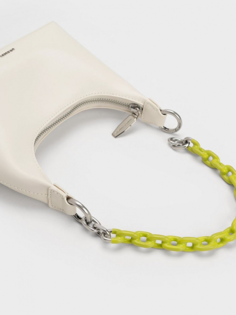 Charles & Keith Koi Chain Handle Schultertaschen Weiß | 369UACONH