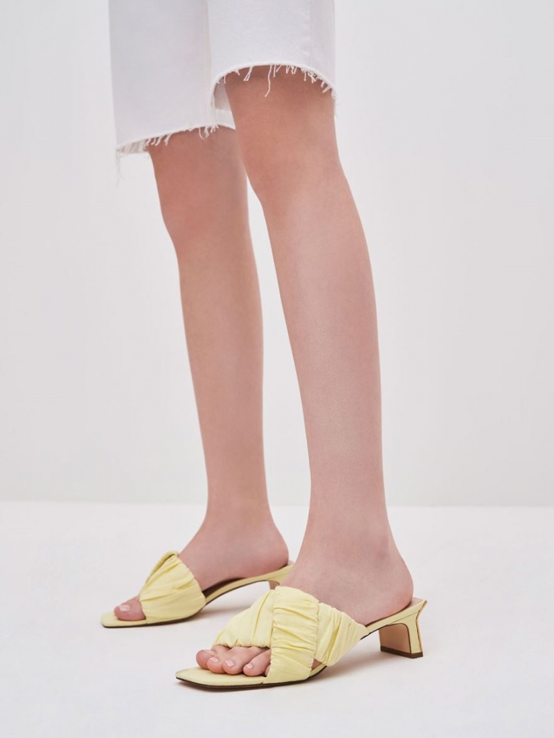 Charles & Keith Linen Asymmetric Ruched Mules Gelb | 793YNLMJP