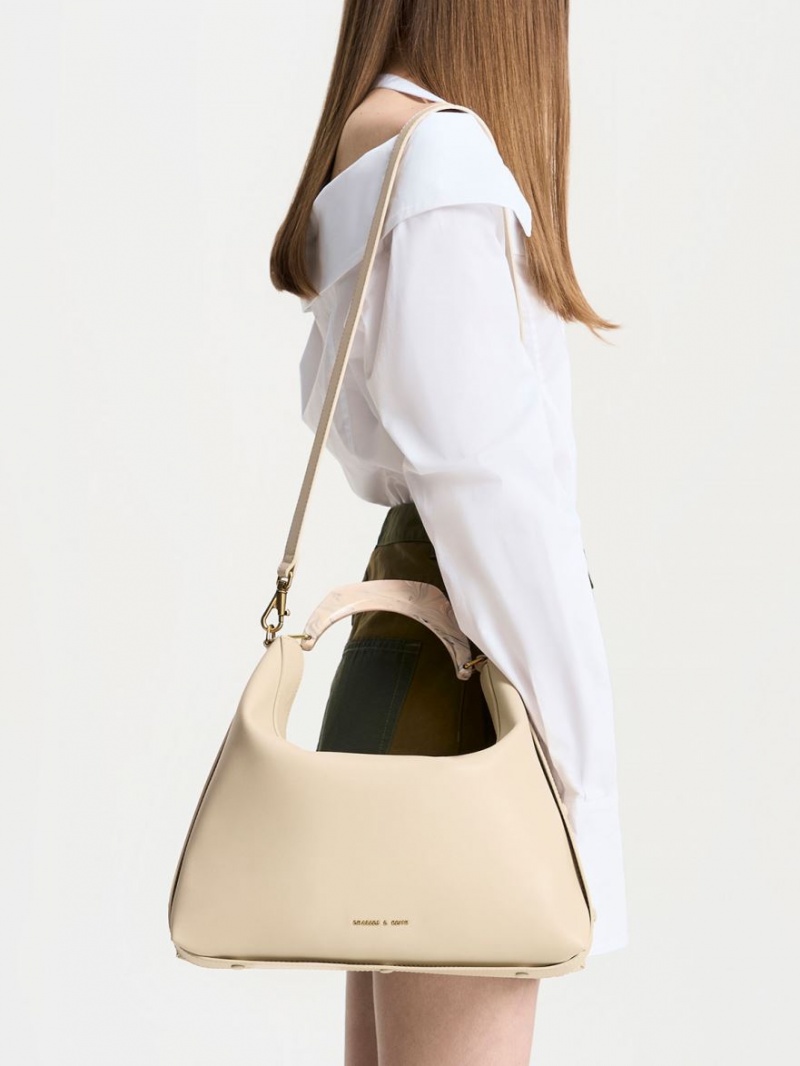 Charles & Keith Marlin Acrylic Handle Hobo Tasche Beige | 783GODJKS