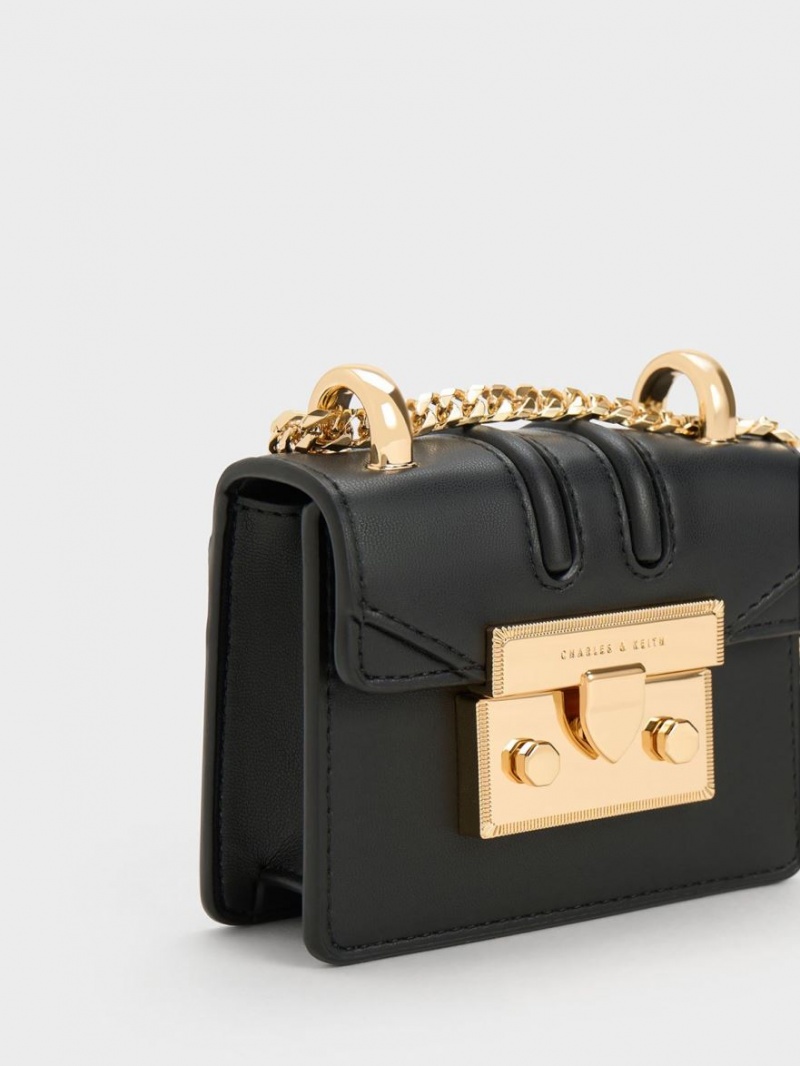 Charles & Keith Micro Charm-Embellished Clutch Tasche Schwarz | 395PEJAOC