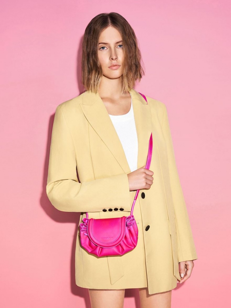 Charles & Keith Mini Blossom Curved Flap Crossbody Taschen Rosa | 938FGITBN