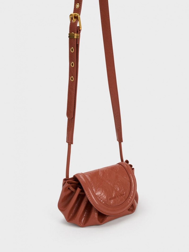 Charles & Keith Mini Blossom Curved Flap Gesteppt Crossbody Taschen Dunkelrot | 835KUPTYA