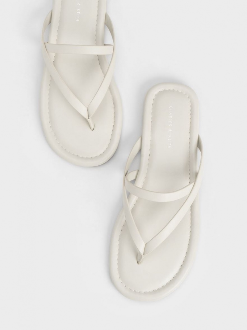 Charles & Keith Riemchen Tanga Sandalen Flach Weiß | 904ZKHTJO