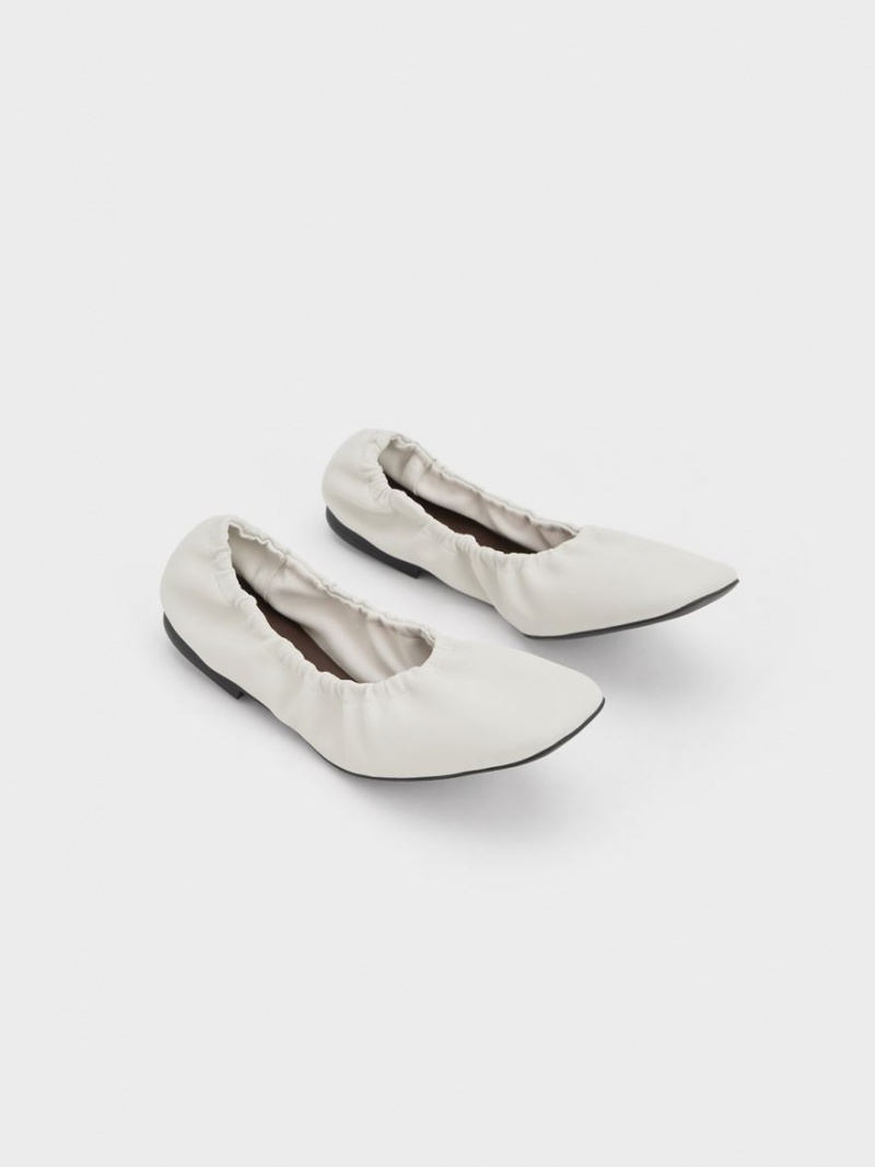 Charles & Keith Ruched Ballerinas Weiß | 237TAEJOG