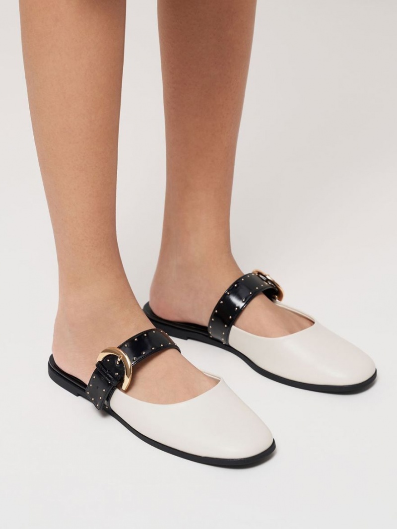 Charles & Keith Studded Buckled Flache Mules Weiß | 198CHZAKO