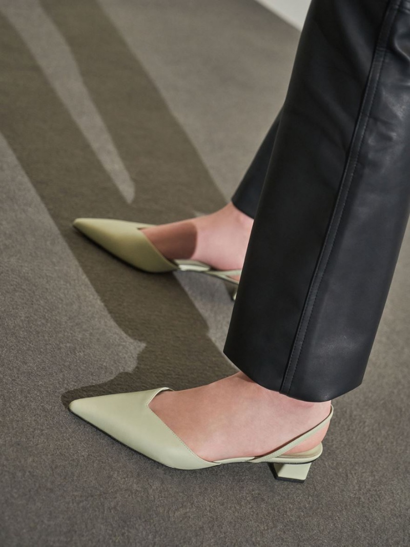 Charles & Keith Trapeze Heel Slingback Pumps Mintfarben | 703AYVMDL